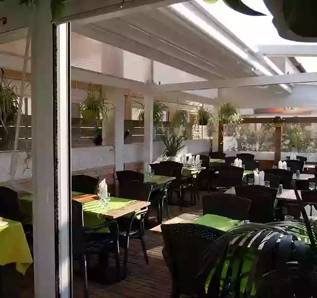 Le Fournelet - Le Restaurant - Restaurant Saintes-Maries-de-la-Mer</title> - bien manger SAINTES-MARIES-DE-LA-MER